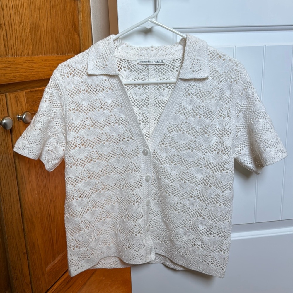 NWT Abercrombie short sleeve crotchet style polo